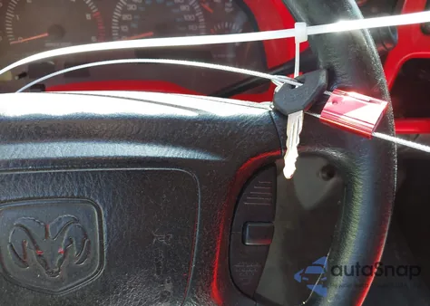 2001 Dodge Ram 1500 St/Ws from USA, damaged, VIN 1B7HC16X31S273136